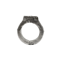 Charger l'image dans la galerie, One-of-a-Kind Sand Cast Diamond Ring #25